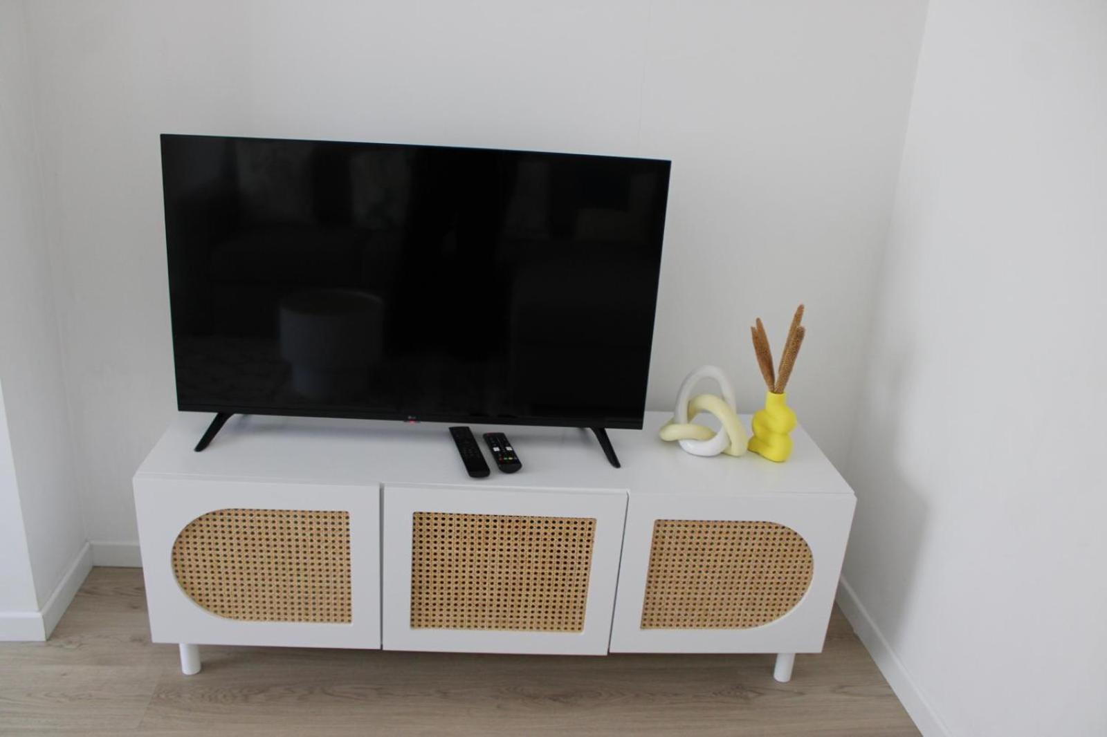 Appartement Elegant Et Lumineux Romainville Buitenkant foto