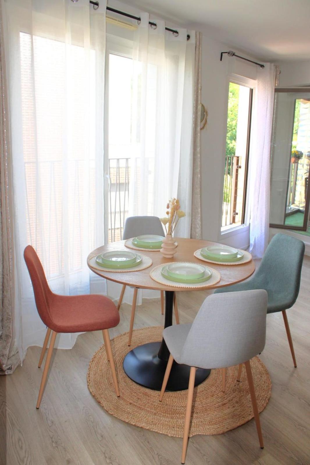 Appartement Elegant Et Lumineux Romainville Buitenkant foto