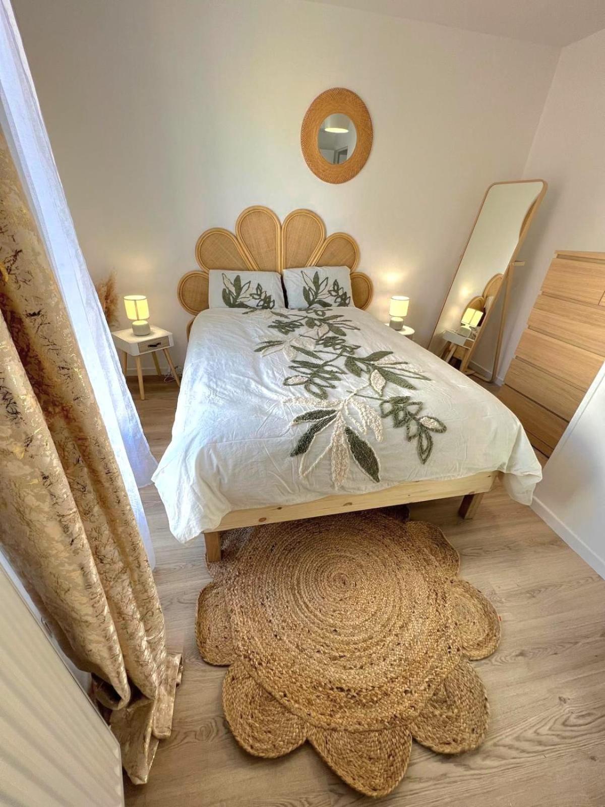 Appartement Elegant Et Lumineux Romainville Buitenkant foto